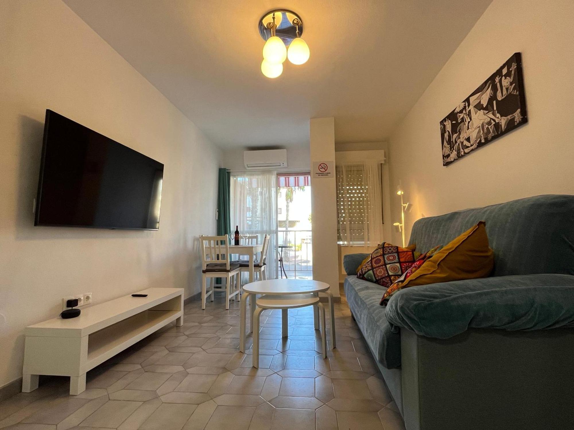 Apartamento Entero, Enormes Piscinas, Terraza Y Playa Benalmádena Exterior photo